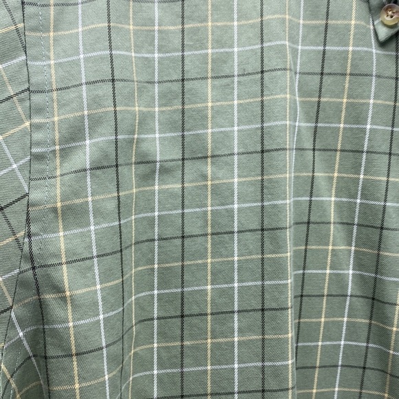 L.L. BEAN wrinkle resistant 100% cotton green yellow windowpane button down - Picture 4 of 7